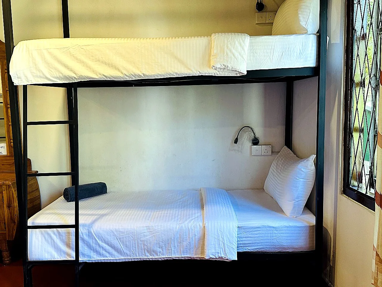 6-Bed Mixed Dorm